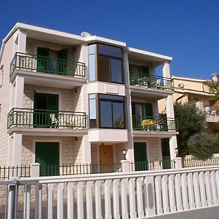 Apartman Orebic-1 By Interhome *